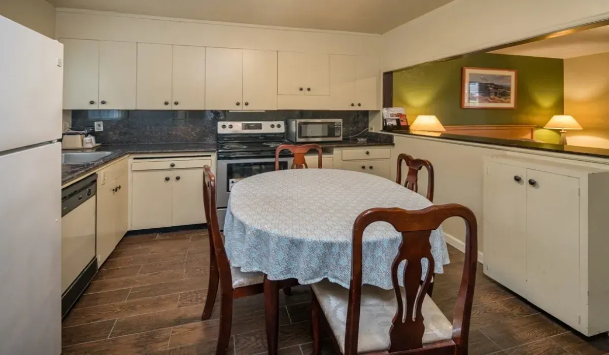 Double Queen Kitchenette Suite, view 2