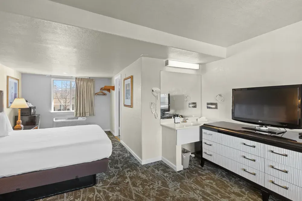 King Room, view 4